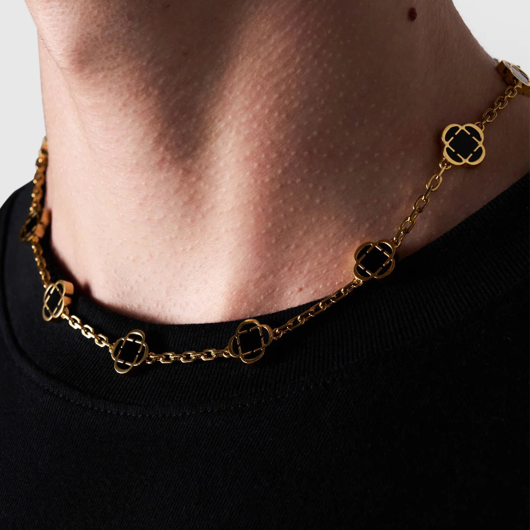 Onyx Clover Stone Necklace (Gold) - Image 5