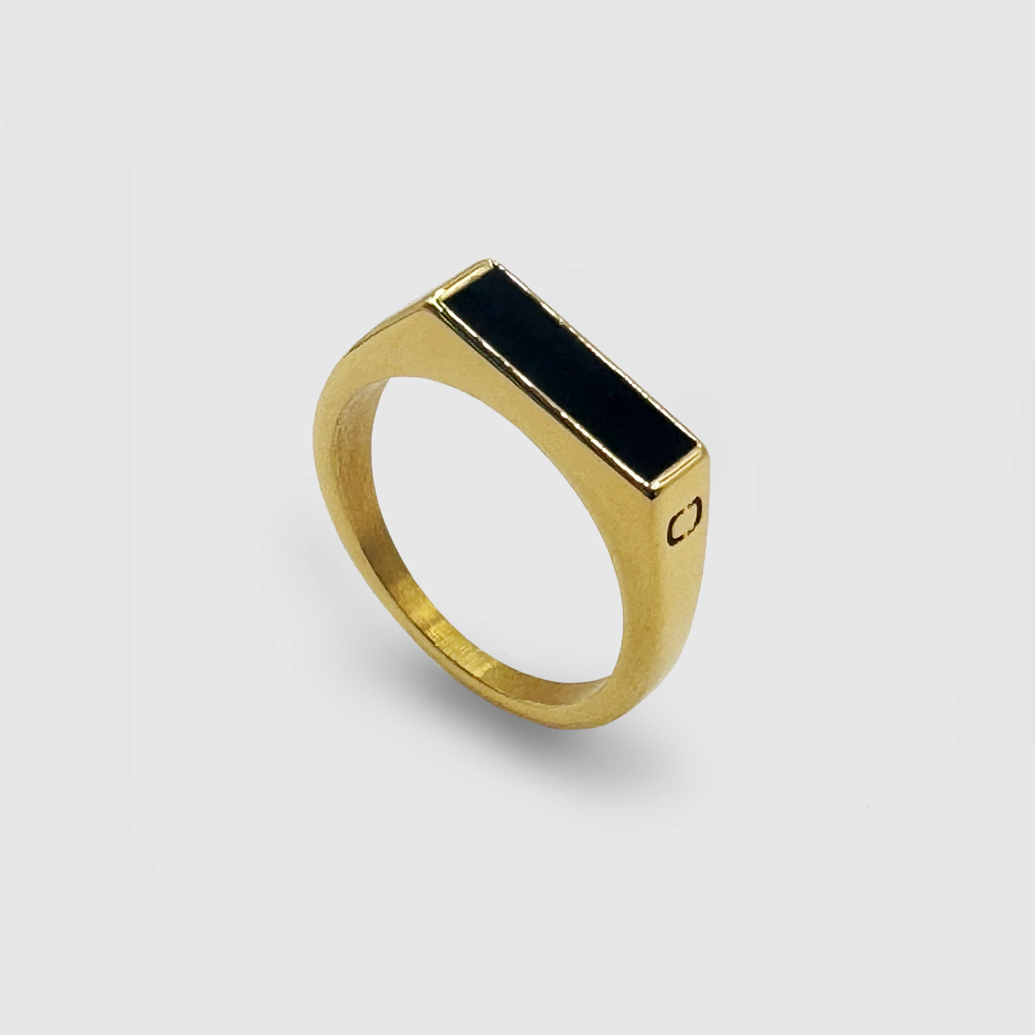Onyx Rectangle Stone Signet Ring (Gold) - Image 4