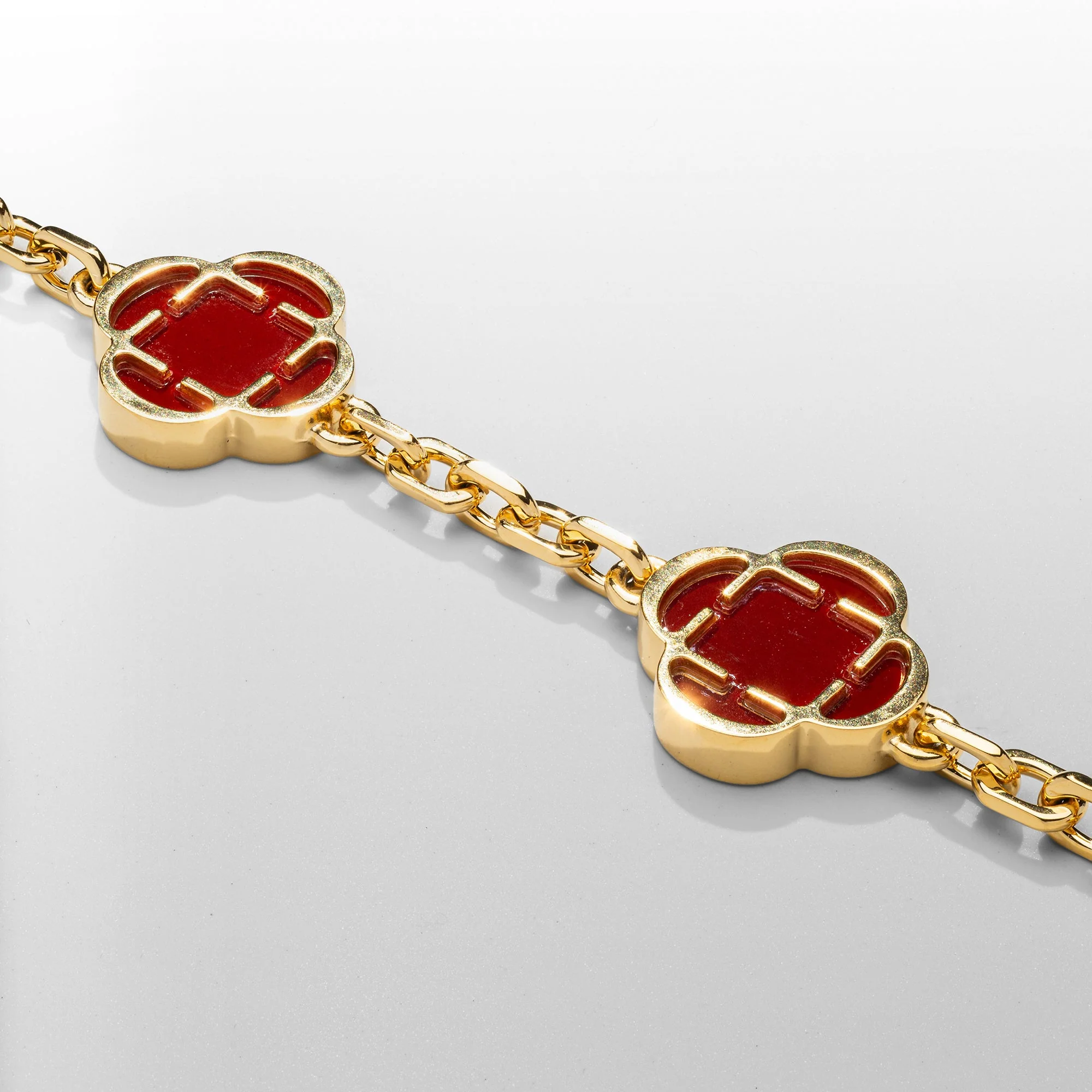 Red Clover Stone Bracelet (Gold) - Image 4