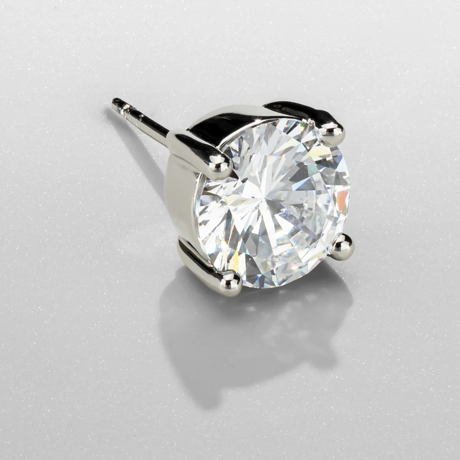 Round Diamond Stud Earring (Silver) - Image 3